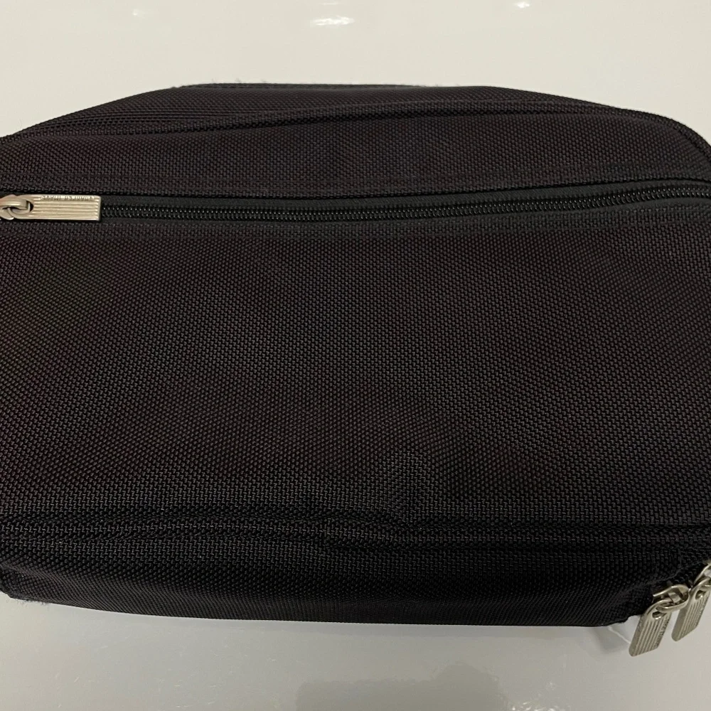 Sharper Image Hanging Travel Toiletry Bag Personal Organizer Cosmetic Black